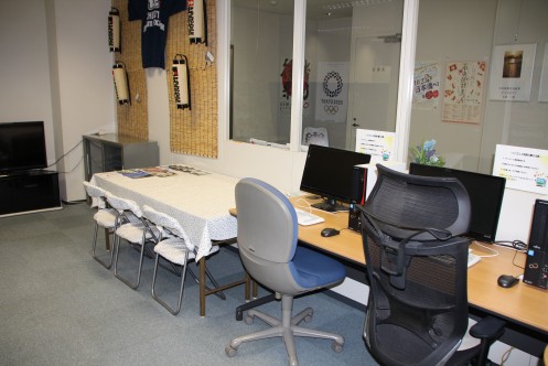 Reception desk of Tokyo Chuo City Tourism Association ・Computer_4