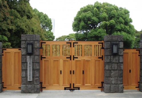 Entrance of Hama-rikyu Gardens Administration Office・ComputerZoom