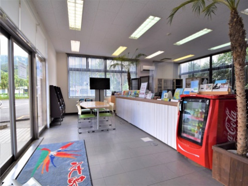 Reception desk of Hachijojima Tourism Association・Computer_2