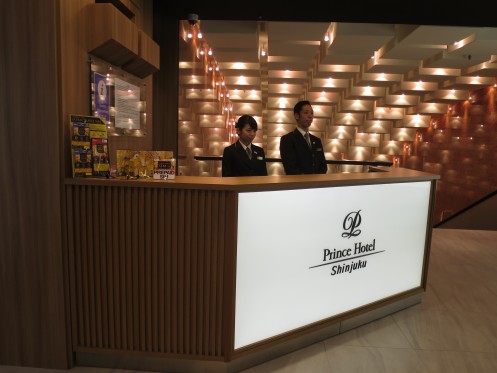 Reception desk of Shinjuku Prince Hotel Bell Captain Desk・Computer_3