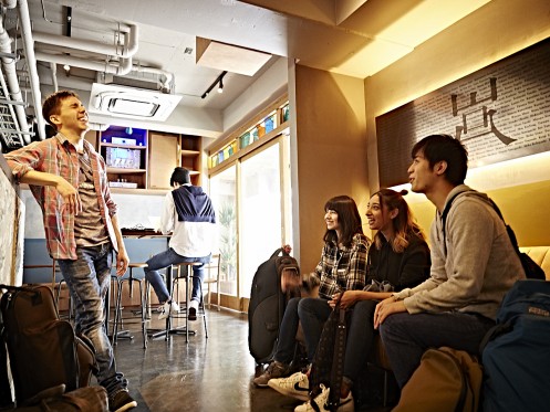 WISE OWL HOSTELS SHIBUYAの受付・pc_2