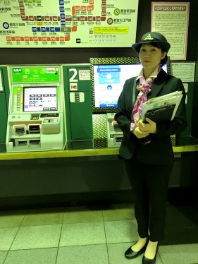 Staff of Toei Oedo Line Roppongi Station・ComputerZoom