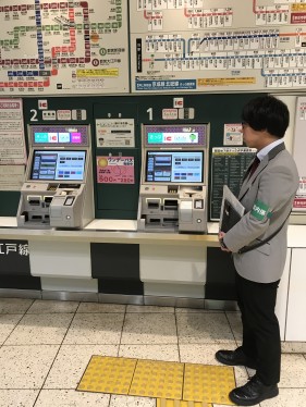 都営大江戸線 清澄白河駅のスタッフ