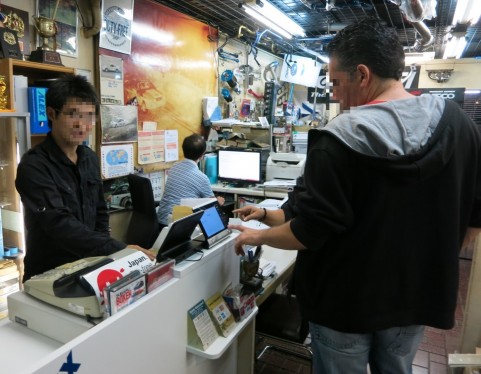 Reception desk of ALEX・Computer_2