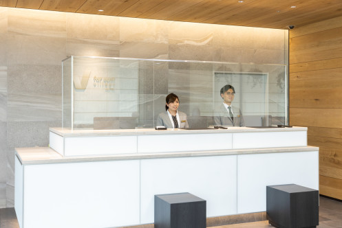 Reception desk of Far East Village Hotel Ariake, Tokyo・Computer_3