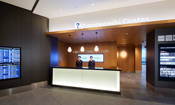 Reception desk of Haneda Airport Garden Omotenashi Center・Computer_2