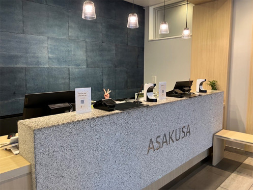 Reception desk of Far East Village Hotel Tokyo, Asakusa・Computer_3